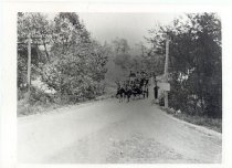 1916 Coaching Trip At "V" in the Road